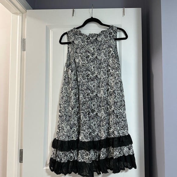 Papillon Dress - Picture 2 of 2